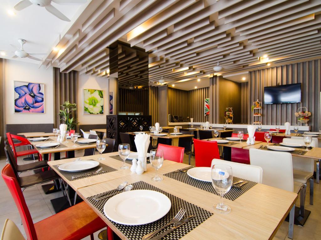 Mirage Express Patong Phuket Hotel Zewnętrze zdjęcie