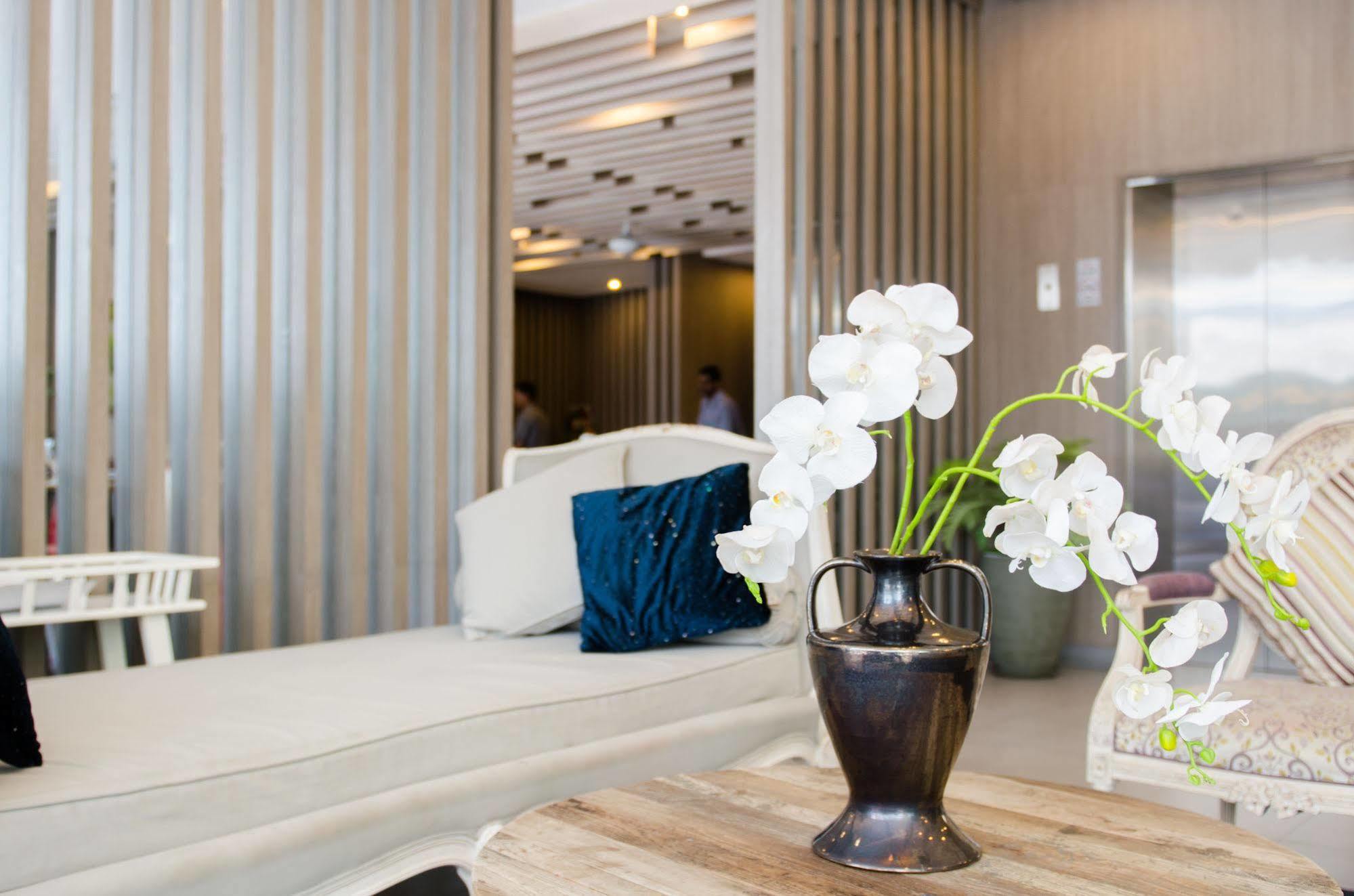 Mirage Express Patong Phuket Hotel Zewnętrze zdjęcie